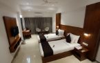 deluxe hotels in kottayam